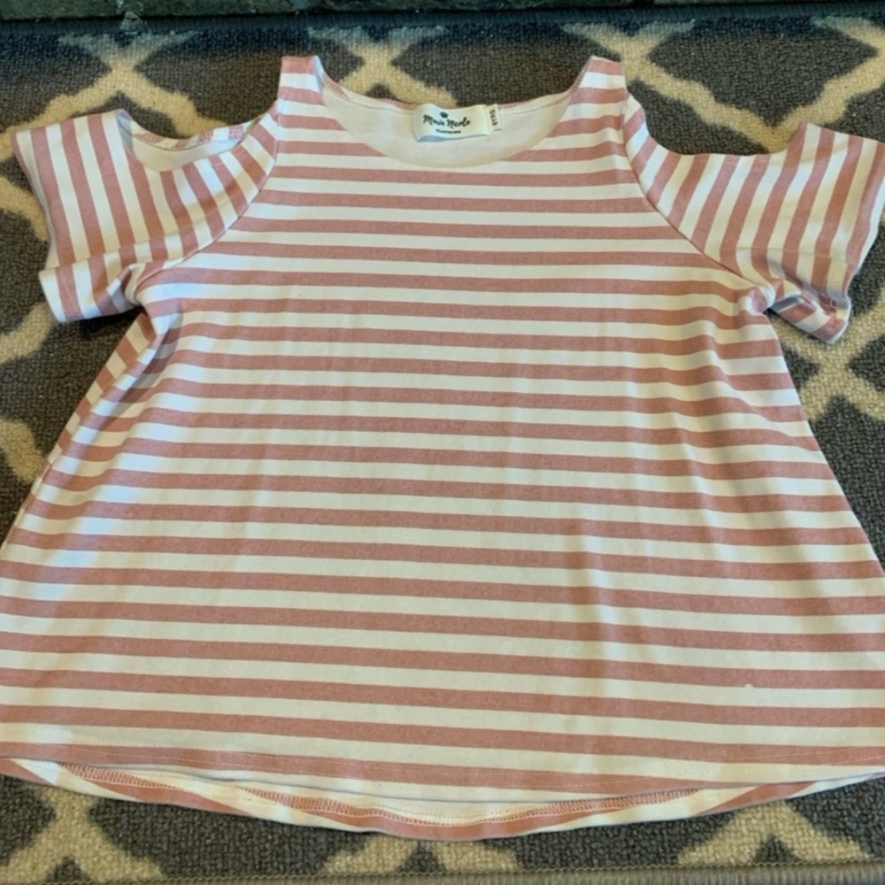 Girls size 6 cold shoulder boutique shirt